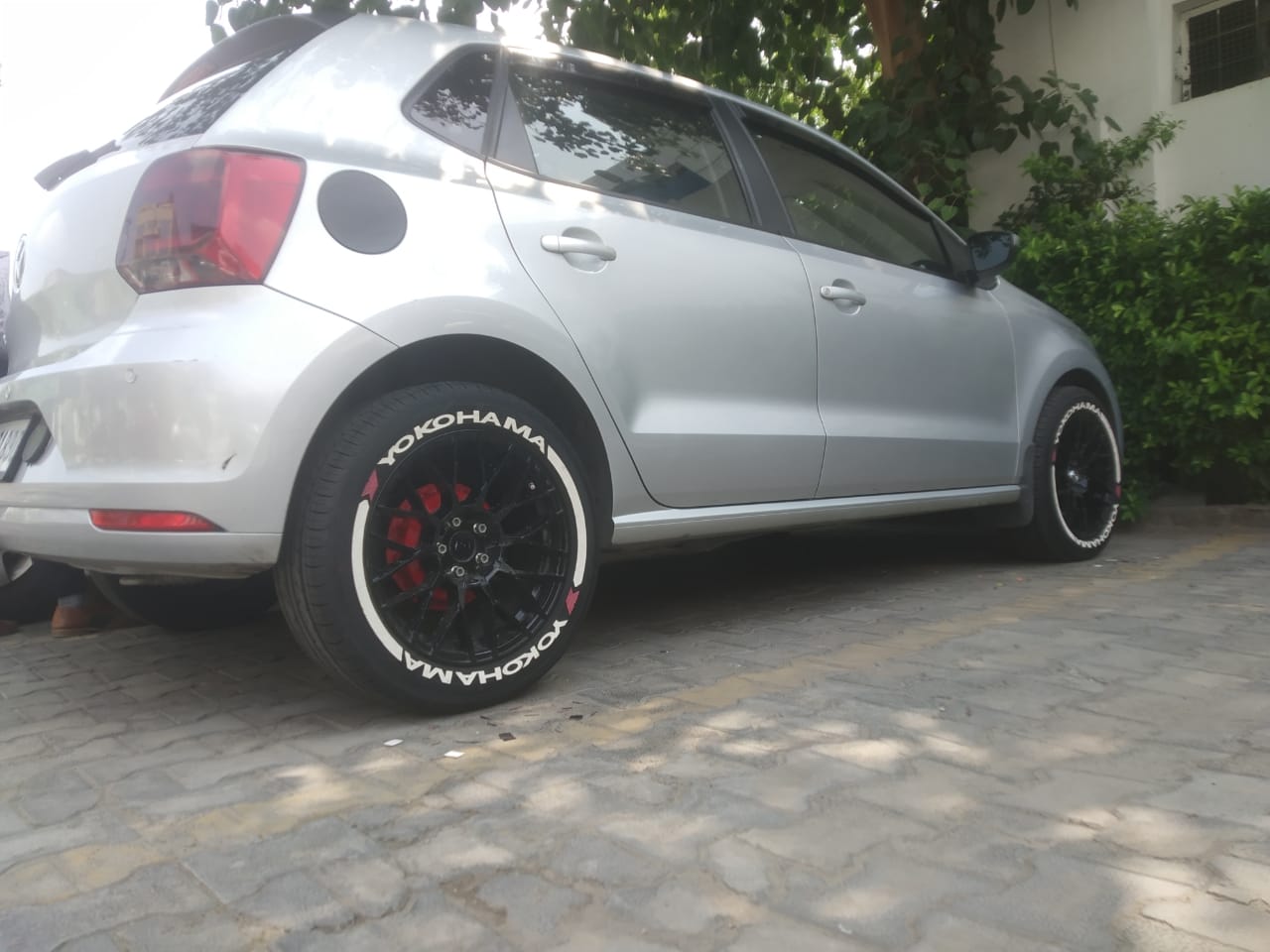 YOKOHAMA & STRIP TYRE 3D STICKERS - Image 16